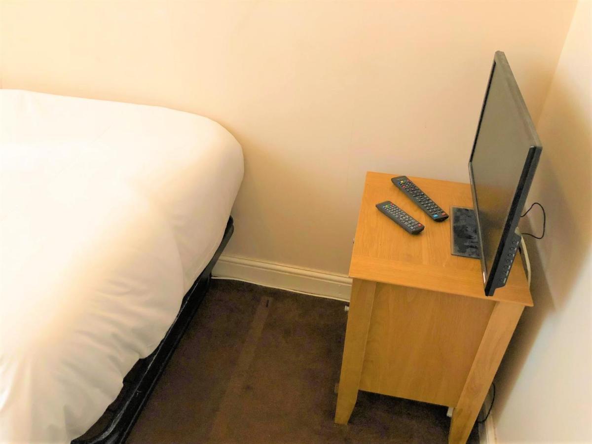 Budget Rooms Crosskeys Newport  Exteriér fotografie