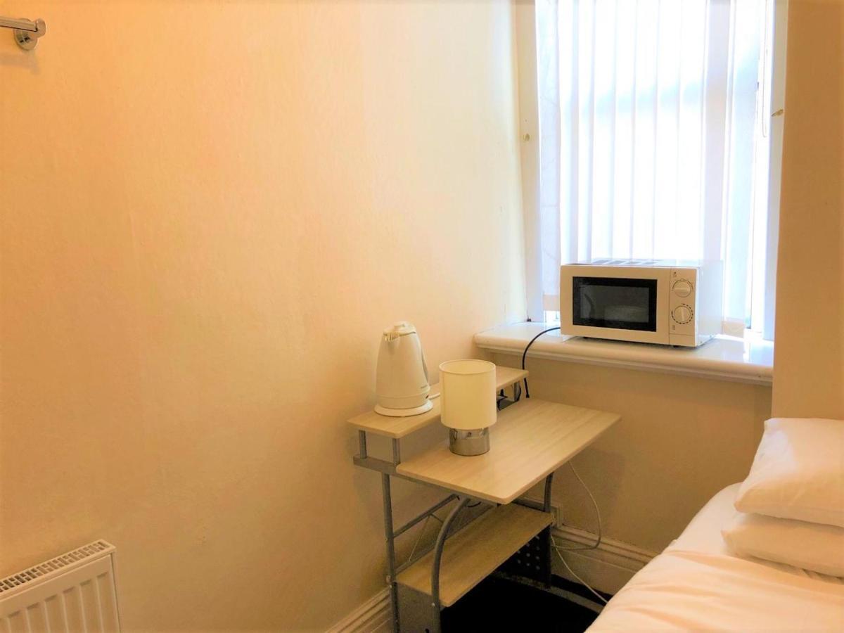 Budget Rooms Crosskeys Newport  Exteriér fotografie