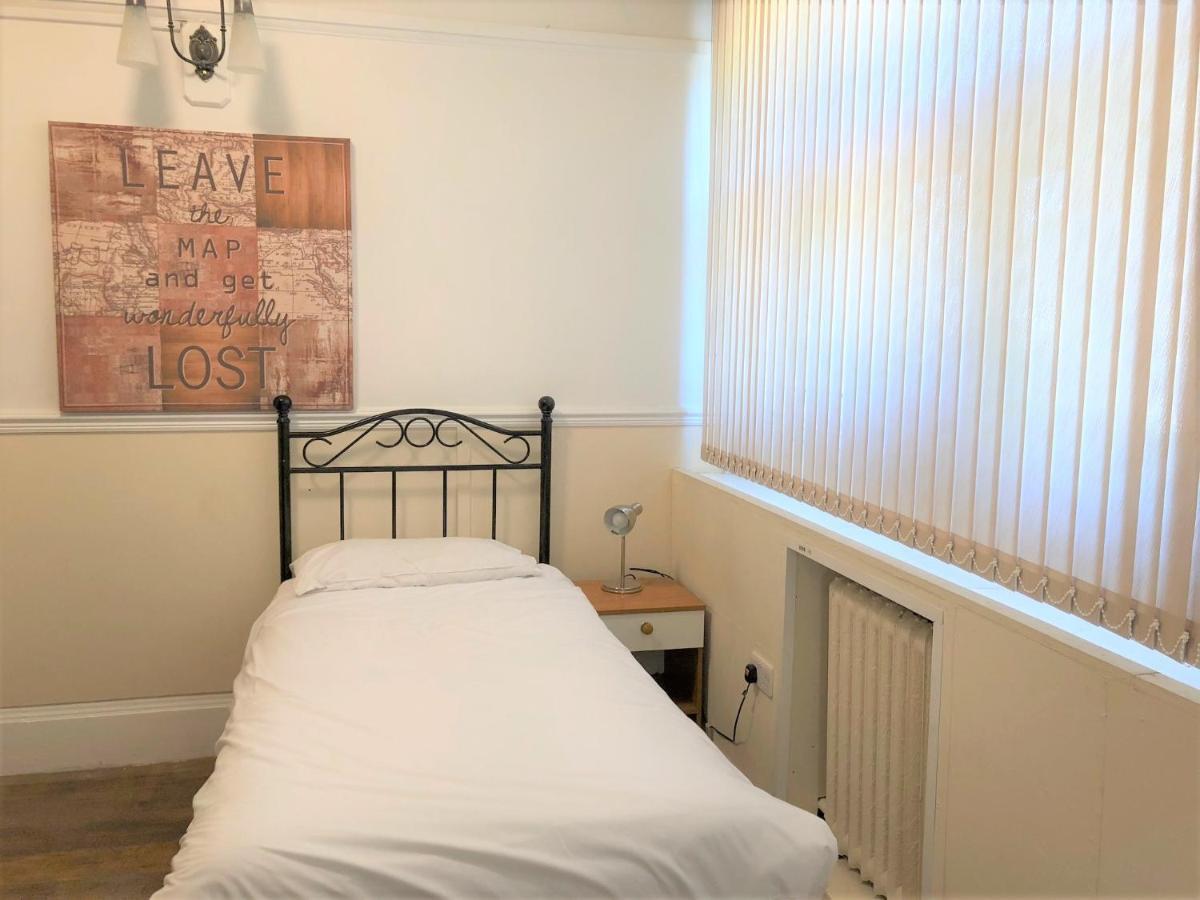 Budget Rooms Crosskeys Newport  Exteriér fotografie